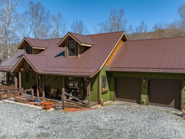 242 Wallace Crossing