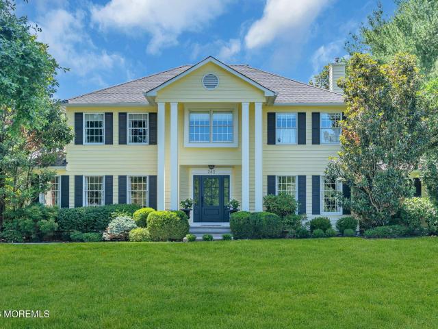 242 Williamsburg Drive