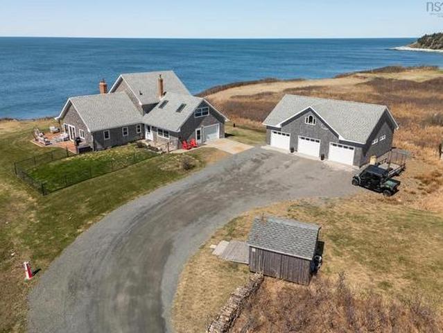 2435 Main Shore Road, Port Maitland, NS, B5A 5V1 house for sale | Listing ID 202608 | Royal LePage
