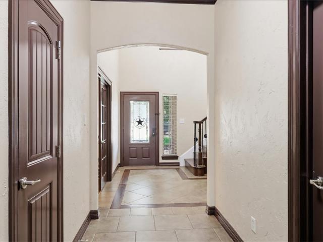 2435 Newark Circle