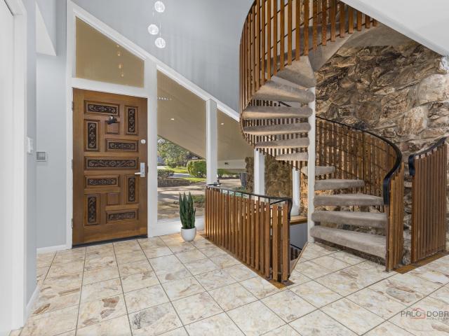 2435 Lexington Drive
