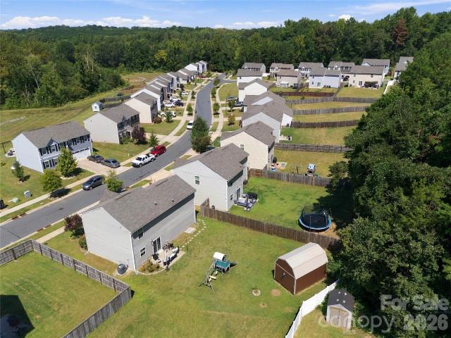 2438 Thorn Spring Lane SE