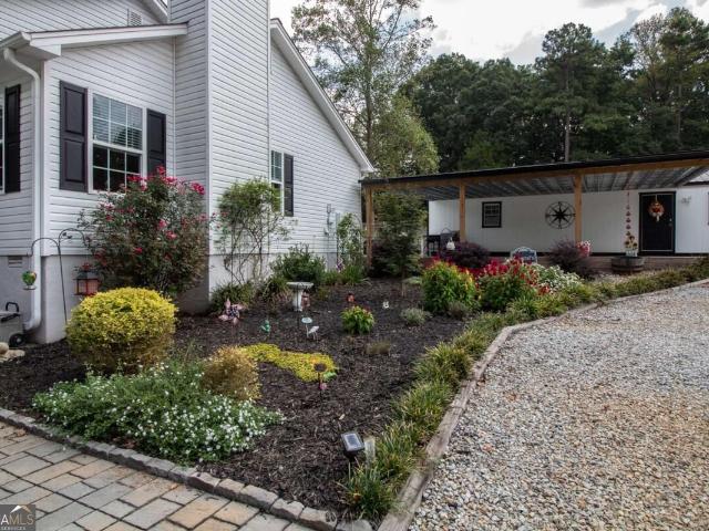 2439 Ila Road