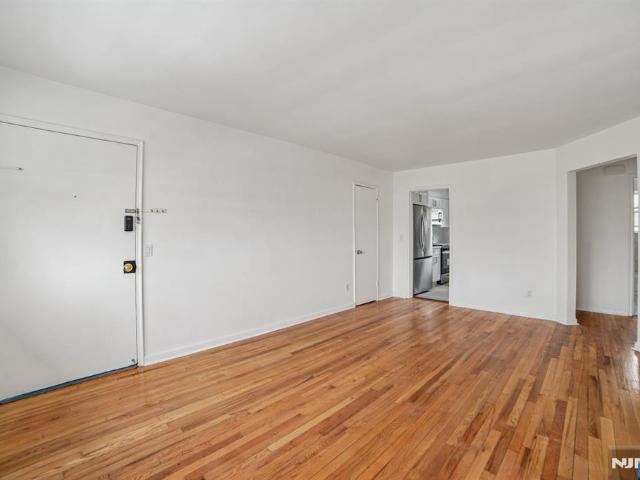 2430 8th Street # 5B