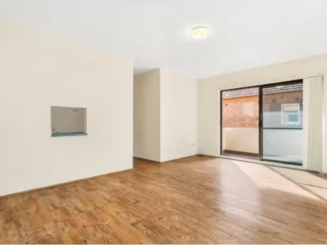 24/33 Livingstone Road, PETERSHAM Apartment for rent Listed b.