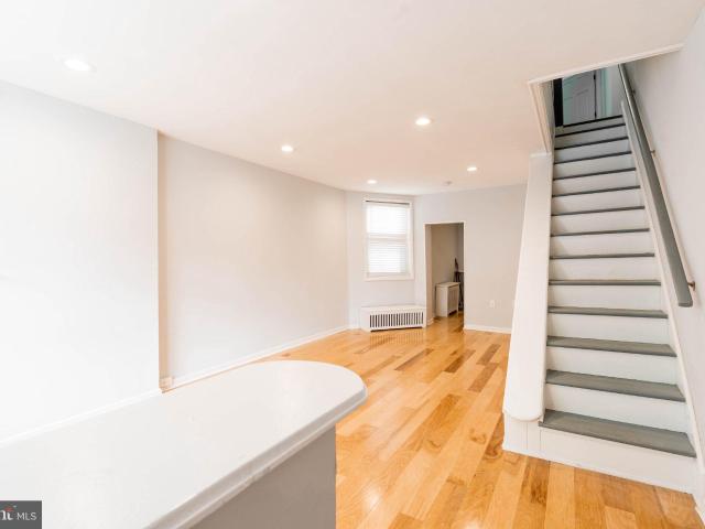 2433 S 3rd St, Philadelphia, PA 19148 | MLS #PAPH2610