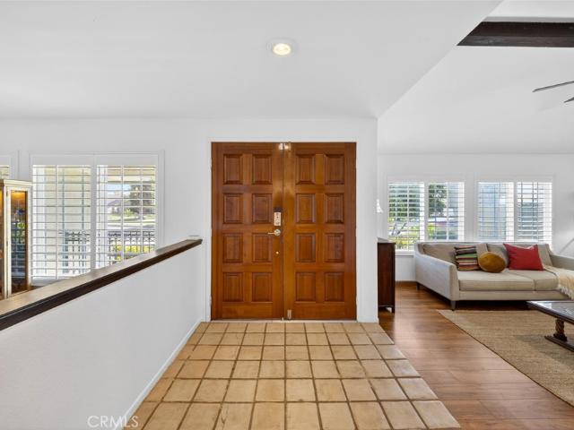 2433 W 3rd