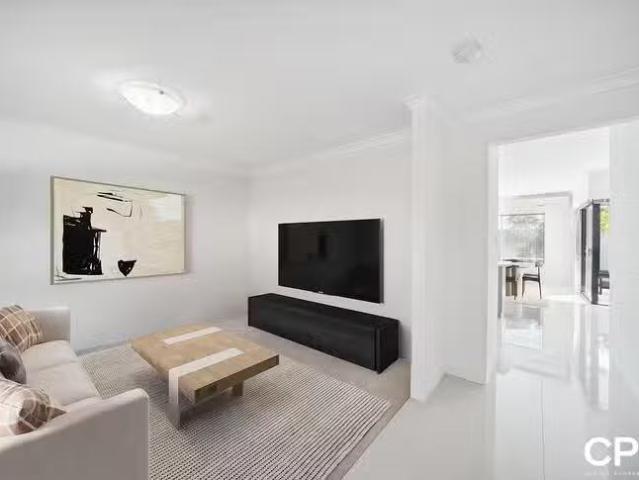 2/43 Boonooloo Road, Kalamunda, WA 6076