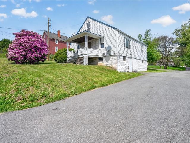 243 Briar Hill Rd