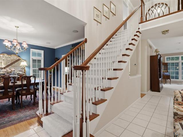 243 Lakeshore Pointe Drive