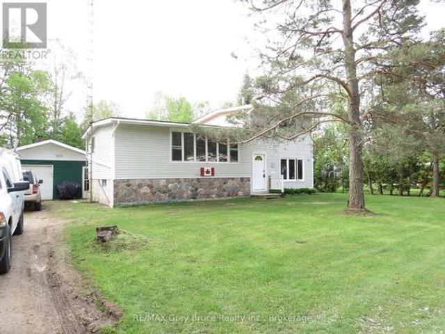243 Mccullough Lake Drive, Chatsworth, ON, N0H 2V0 house for sale | Listing ID X12996 | Royal LePage