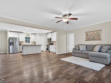 243 Merry Drive NW