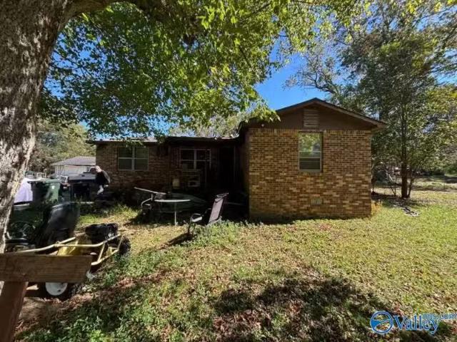 243 MILLER RD, GURLEY, AL 35748