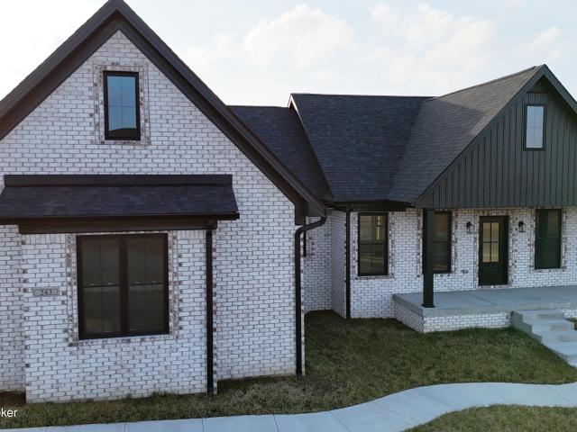 243 Sweet Grass Ct