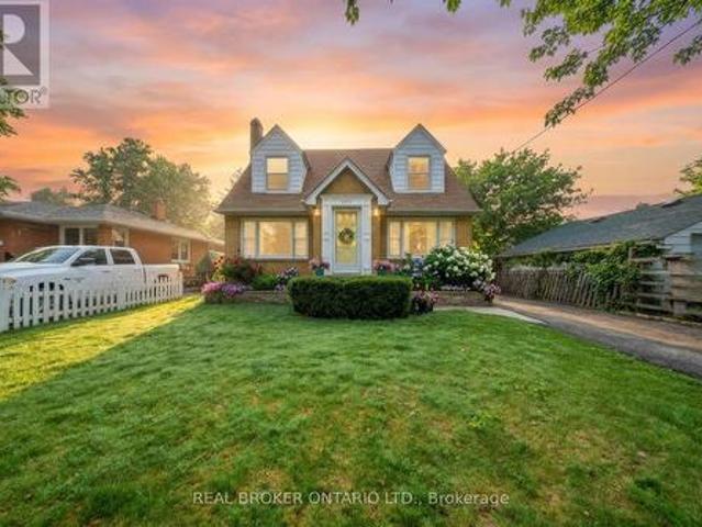 243 Sydney Street, Milton, ON, L9T 1E2 house for sale | Listing ID W13432 | Royal LePage