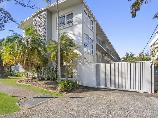 24/3 Redondo Avenue, Miami, QLD 4220