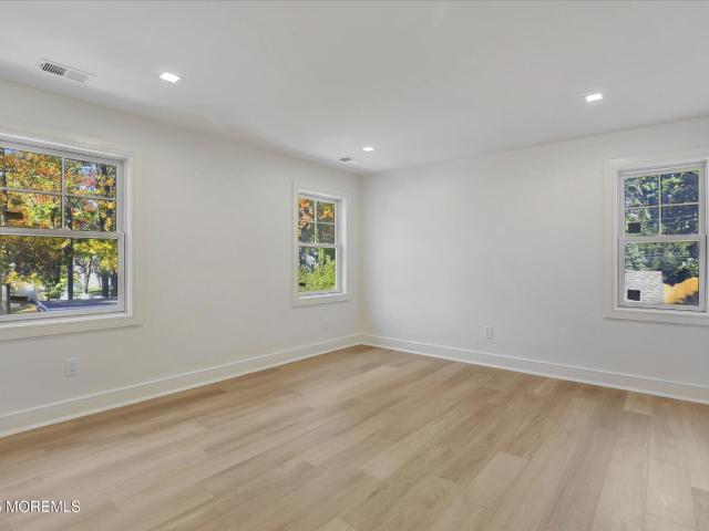 243 Woodcrest Rd, Oakhurst, NJ 07755 | MLS #22620