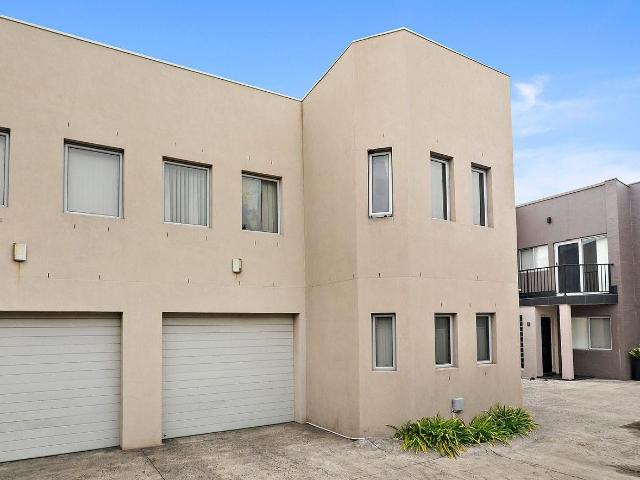 2/43 West Street, Wollongong Townhouse | Listed 23 June 2026
