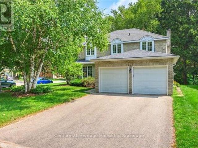 243 Tatlock Court, Waterloo, ON, N2L 5Y6 house for sale | Listing ID X13667 | Royal LePage