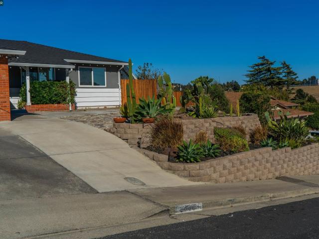 2444 Fitzpatrick St