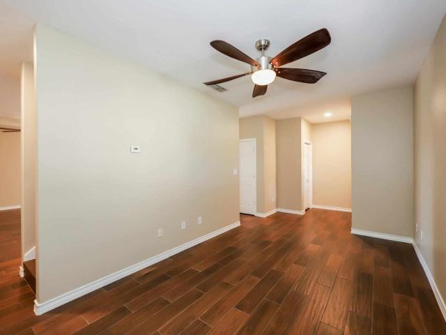 2445 Monarch Dr 801, Laredo, US, TX