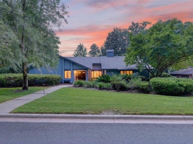 2445 NW 15th Pl, Gainesville, FL 32605