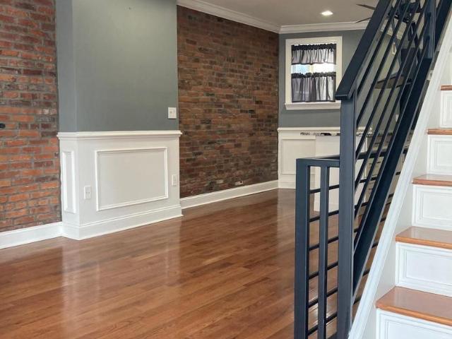 2445 S Lawrence Street, Philadelphia, US, PA