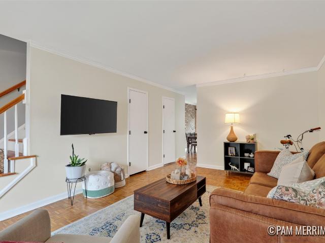 2446 Abbington Drive