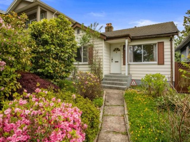 2448 29Th Avenue E, Vancouver, BC, V5R 1T9 house for sale | Listing ID R3106 | Royal LePage