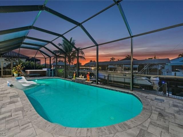2449 Macadamia Ln, Saint James City, FL 33956