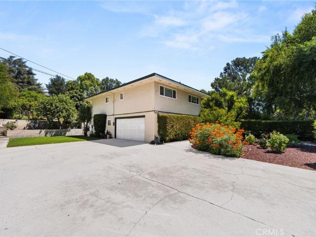 2449 Euclid Cres E