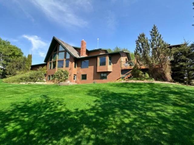 24402 Highway 595 East, Rural Red Deer County, AB, T0M 0V0 house for sale | Listing ID A2292 | Royal LePage
