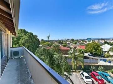 24/40 Chatham Road, Keswick Apartment for rent Listed by Mari.
