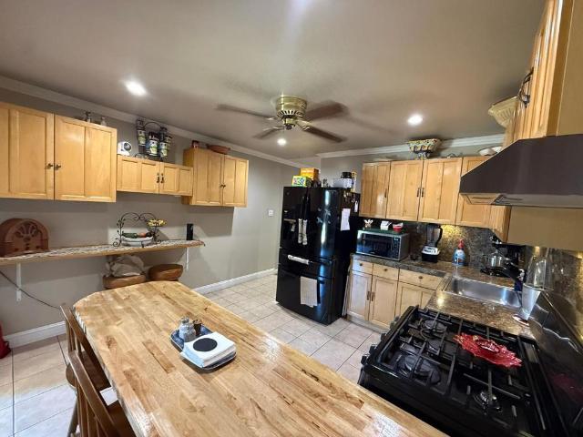 2440 Poplar Drive