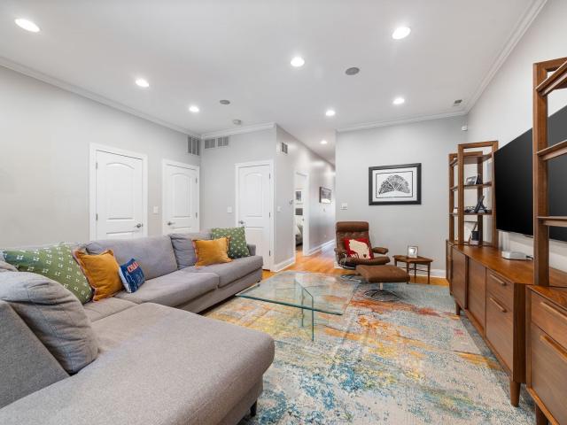 2441 N Fairfield Avenue # 1