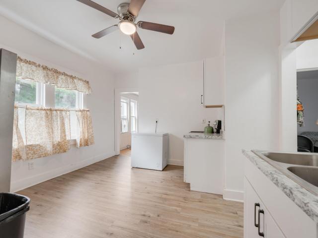 2442 N 39th St, Unit 2444