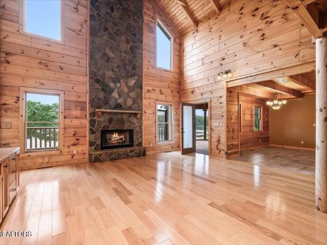 2442 Long Branch Rd