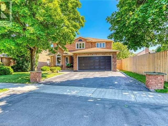 2442 Wynten Way, Oakville, ON, L6J 7K9 house for sale | Listing ID 40854 | Royal LePage