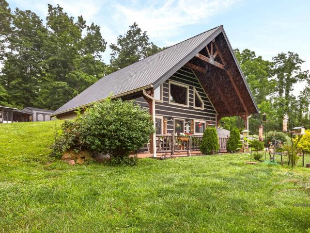 2443 Mangus Road