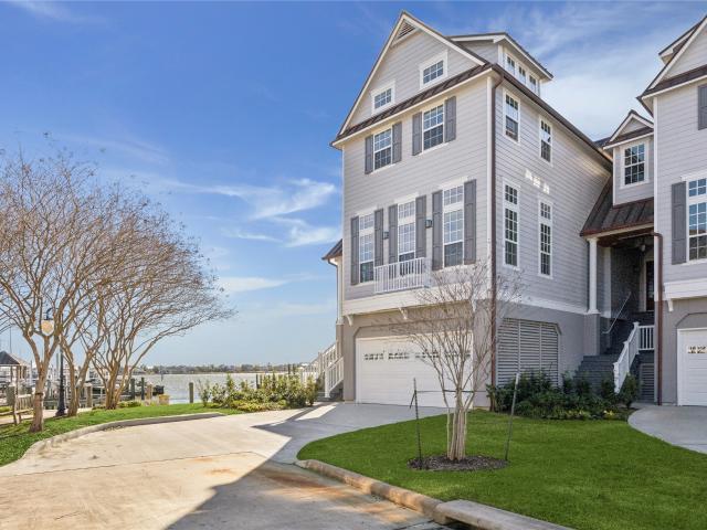 2443 Lakewood Pointe, Seabrook, TX 77586 | MLS #8652