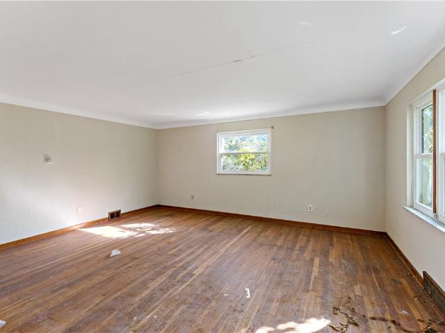 2443 Racetrack Rd