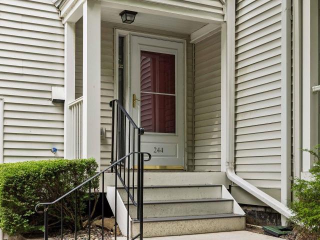 244 3rd Avenue NE