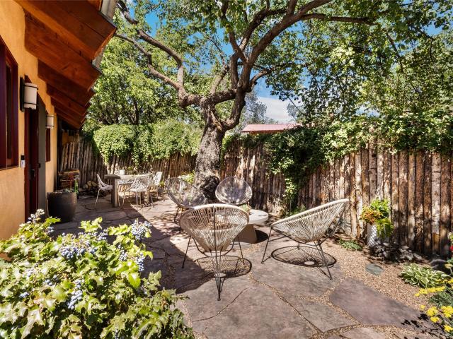 244 Casados Street 4