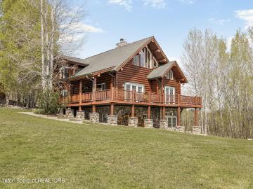 244 Black Mountain Ln, Alpine, WY 83128 | MLS #26 713