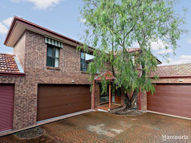 2/44 Grange Park Avenue, DONCASTER, VIC 3108