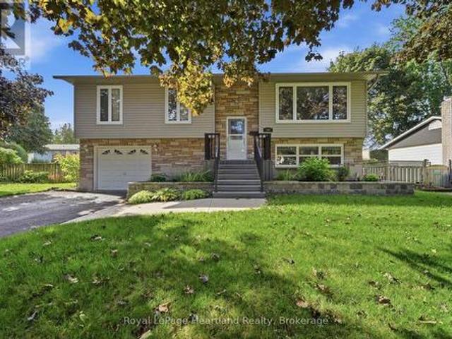 244 Dawnrose Drive, Goderich. Town, ON, N7A 4C2 house for sale | Listing ID X13780 | Royal LePage