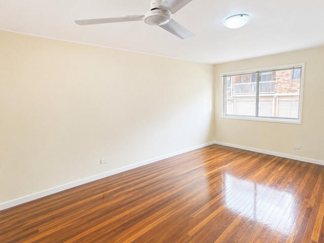 2/44 Lyon Street, Moorooka QLD 4105 Matthews Real Estate