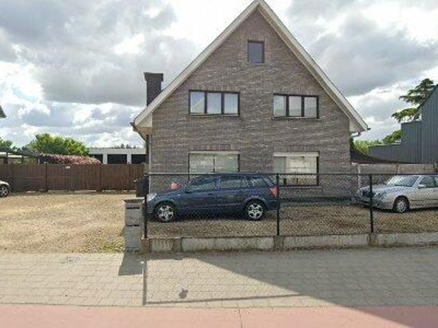 244 m2 apartment for rent in Aalst