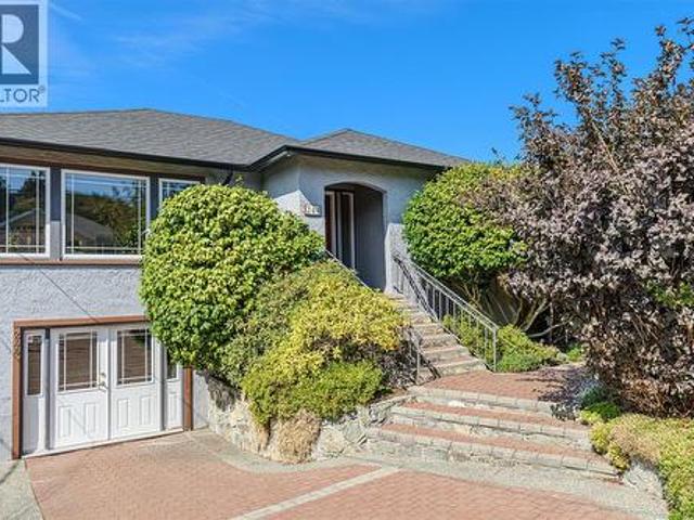 244 Moss St, Victoria, BC, V8V 4M4 house for sale | Listing ID 1049 | Royal LePage