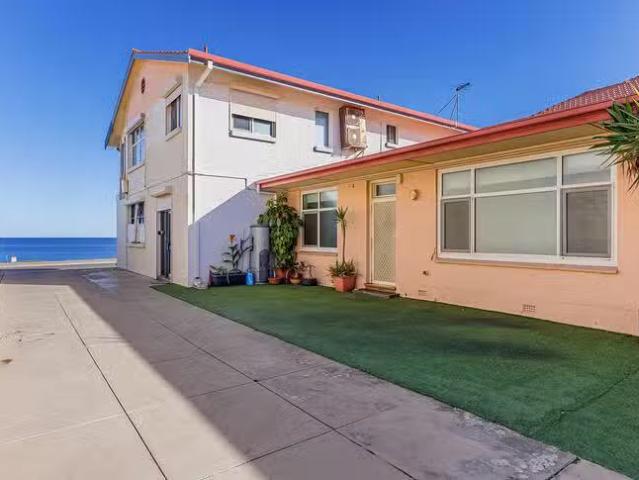 2/44 North Esplanade, Glenelg North, SA 5045
